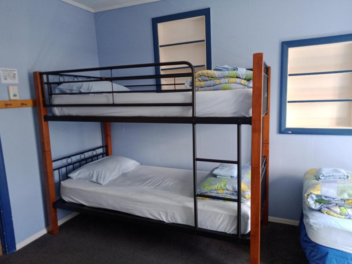 Annies Nirvana Lodge Backpackers 塔卡卡 外观 照片